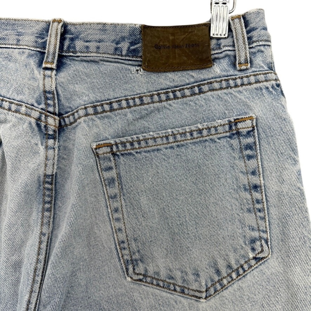 VTG Calvin Klein Distressed Jeans Easy Fit Union Made USA Light Wash Denim 33x31